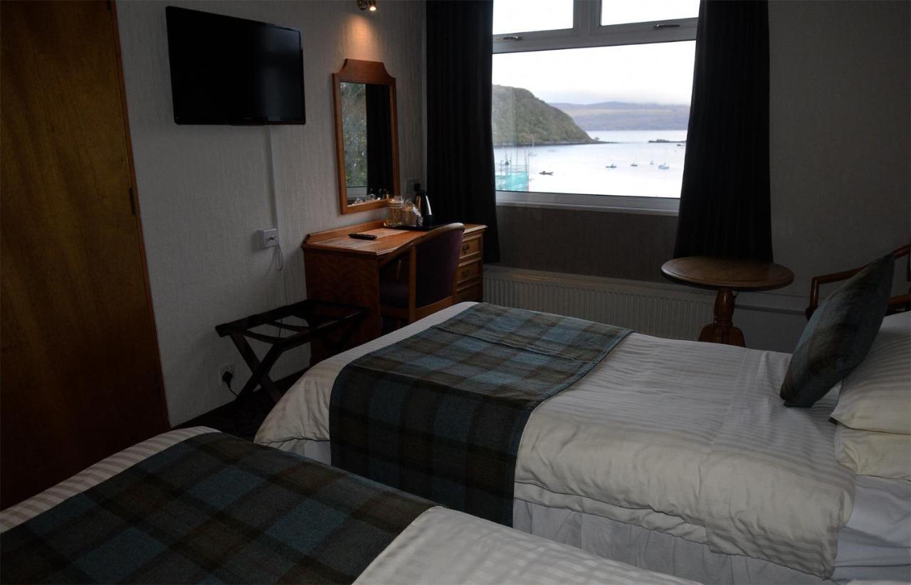 The Royal Hotel Portree Buitenkant foto