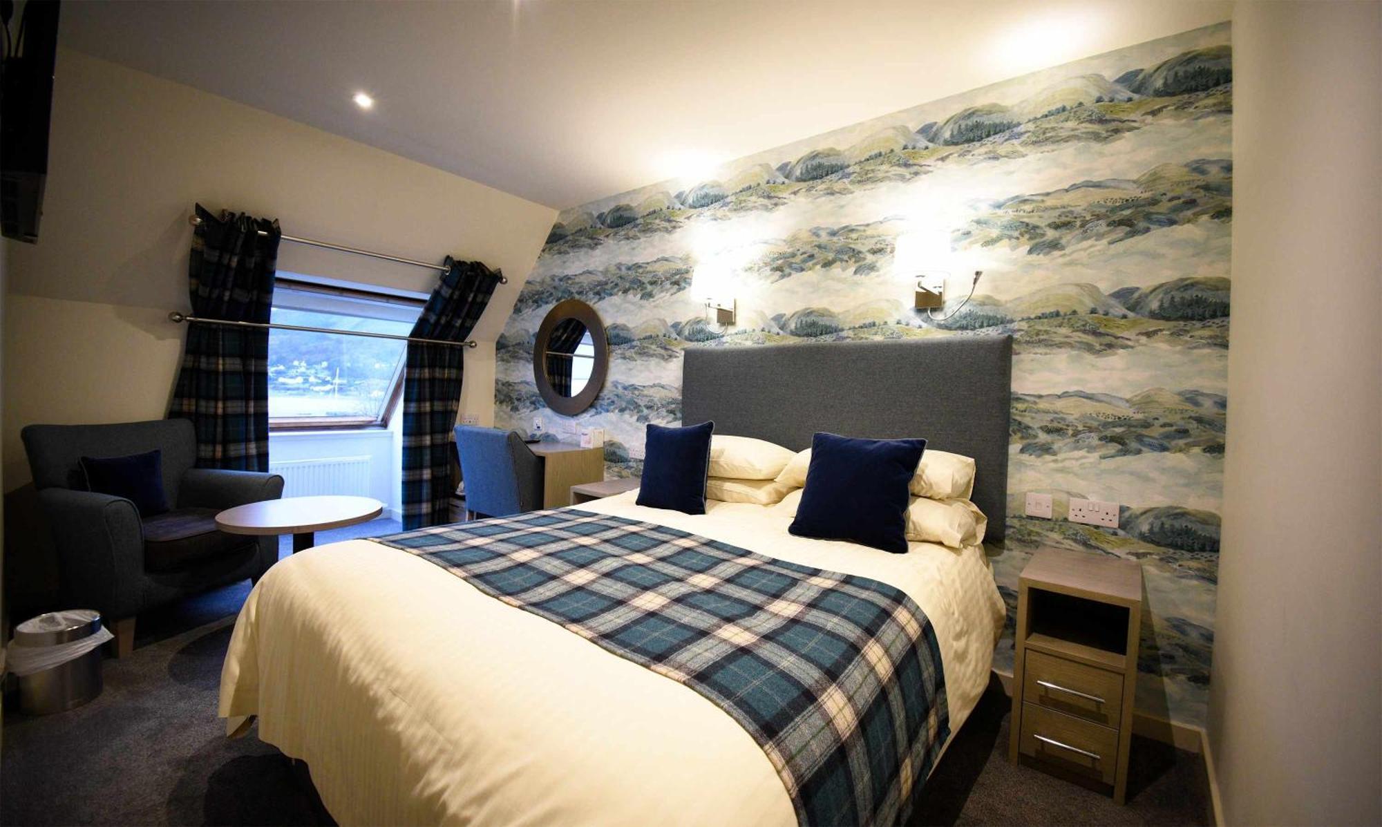 The Royal Hotel Portree Buitenkant foto